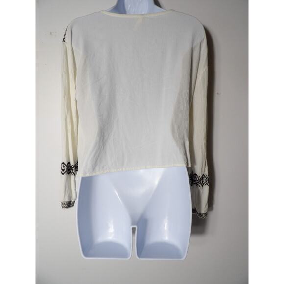 Mudd Tunic Top XS Boho Crinkle Gauzy Embroidered White Tassel Balloon Slv - Picture 4 of 12